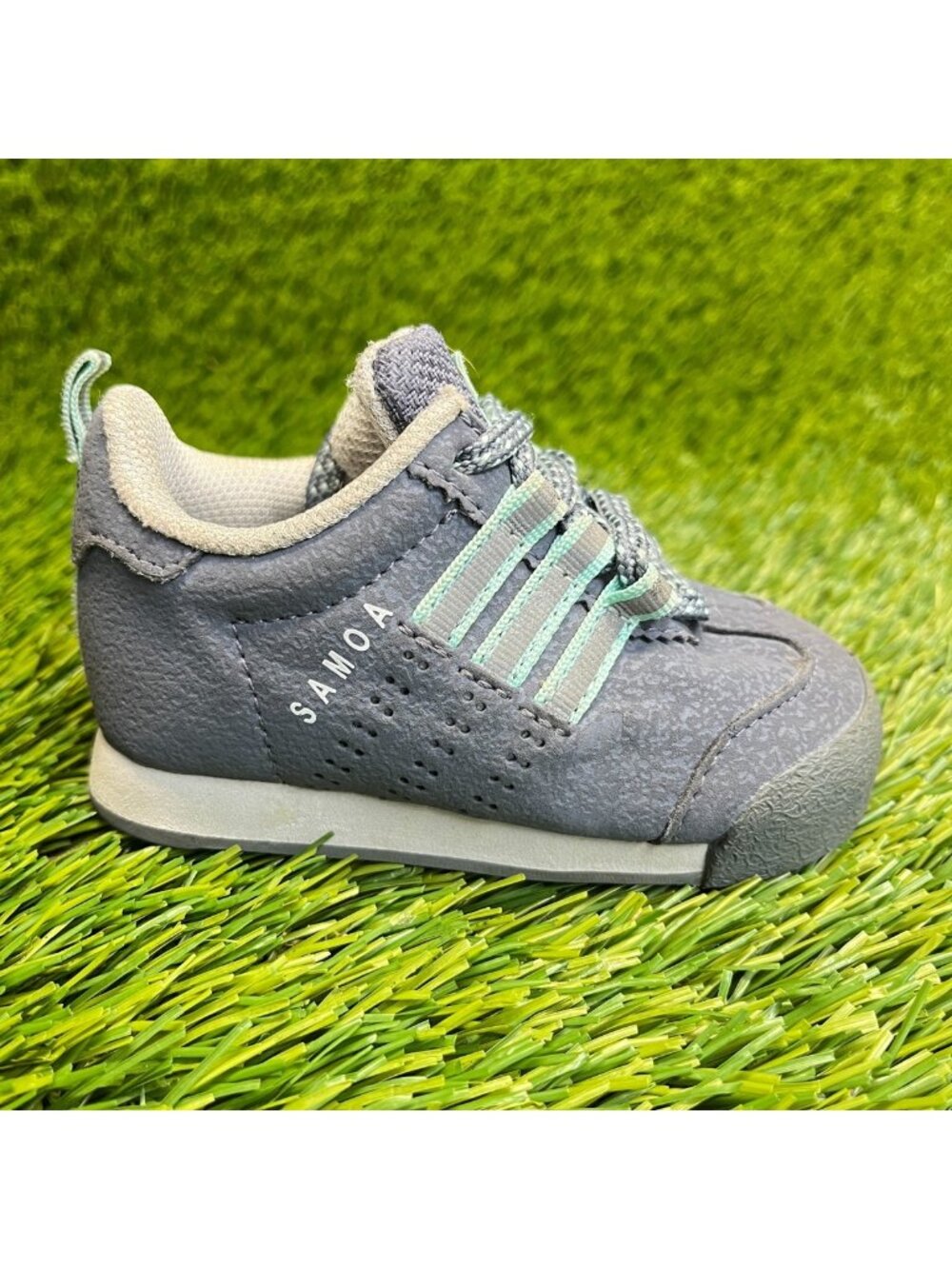 Adidas Samoa Toddler Size 4K Gray White Athletic Walking Leather Shoes Sneakers